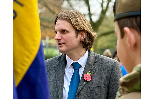 Steff Aquarone MP at Remembrance Day parade