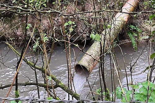 A sewage outflow pipe